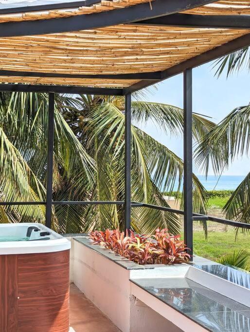 Cove Luxury Beach Villa マハーバリプラム エクステリア 写真